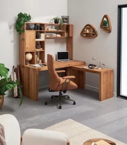 Bureau bas pin massif ciré MALMOE